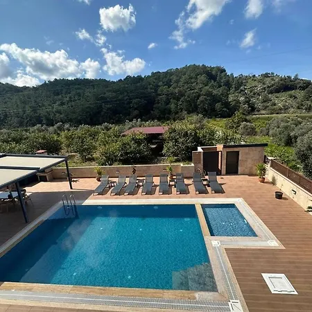 Close To Lake, Villa *